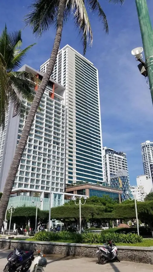 Ch Muong Thanh Luxury 60 Tran Phu. Nha Trang Vietnam