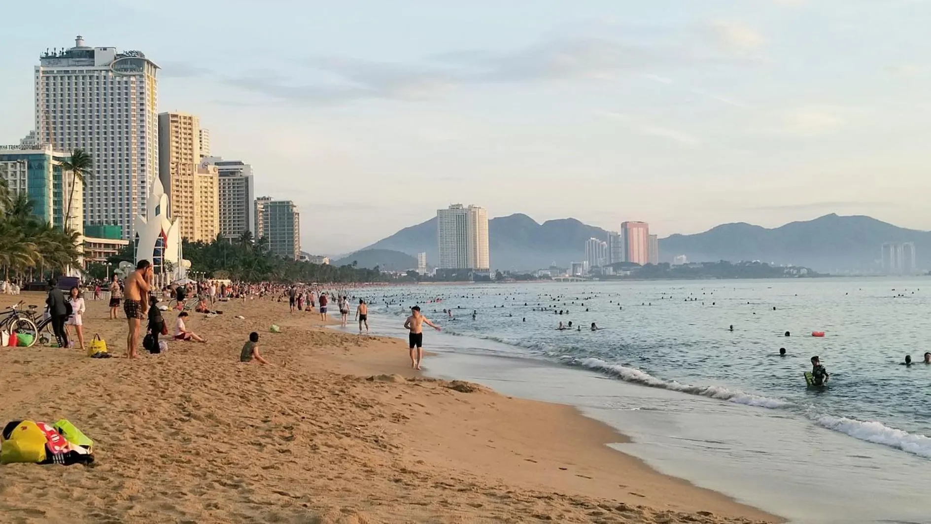 Ch Muong Thanh Luxury 60 Tran Phu. Nha Trang Vietnam